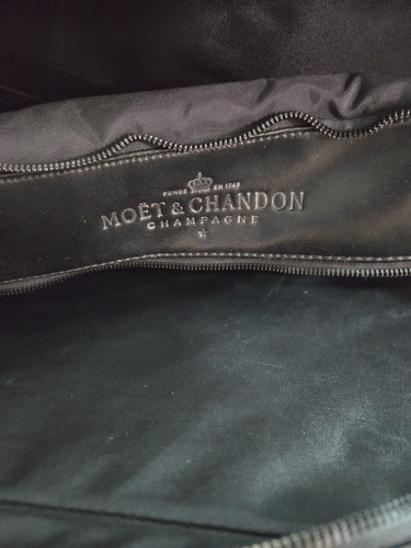 Moet chandon champagne carryon - champagne,