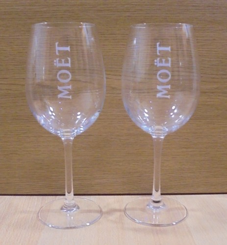 Moet chandon champagne - &,
